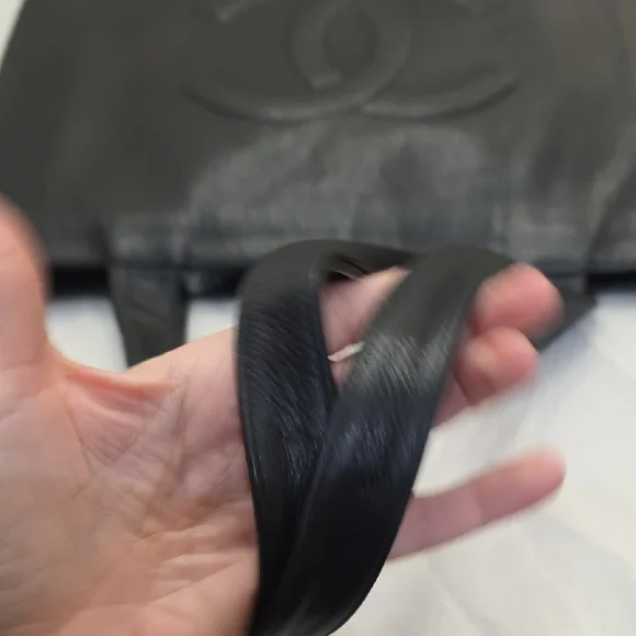 Chanel Black Caviar Leather Tote Bag (Entrupy COA INCLUDED) - Picture 7 of 17